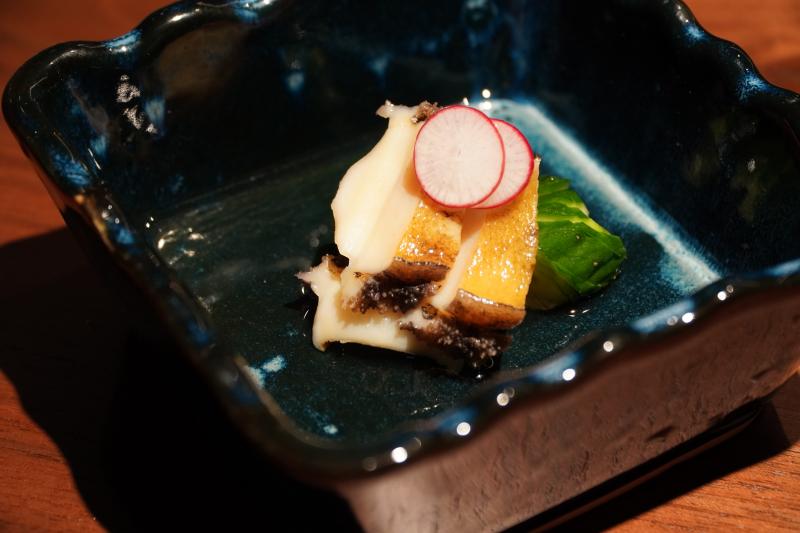 蒸しアワビの酢の物
